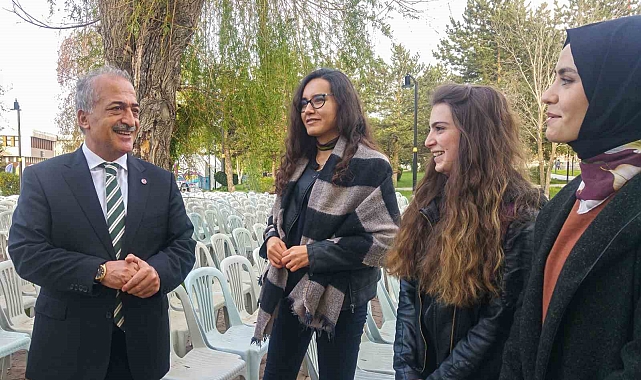 Çomaklı; "Öğrencilerimizi merkeze koyan bir anlayıştayız"