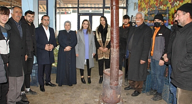 DEM Parti Patnos Belediye Eş Başkan Adayları seçim çalışmalarına esnafları dinleyerek başladılar