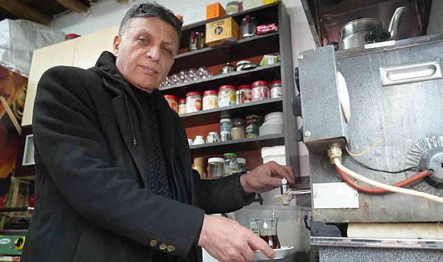 Depremde her şeyini kaybetti, bir tek oğlunun kramponlarına üzüldü