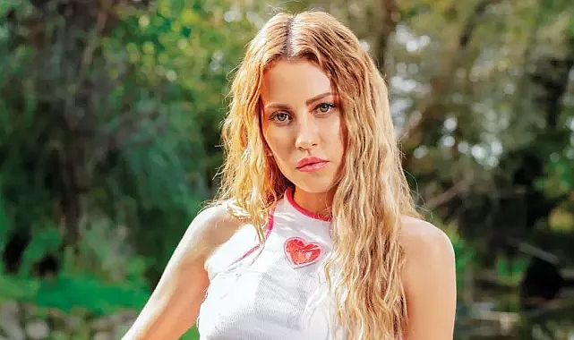 Derya Uluğ Kimdir, Nerelidir, Kaç yaşındadır?