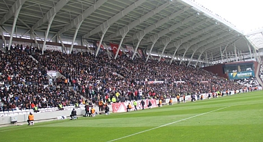 Elazığspor'a çirkin ve kötü tezahürat nedeniyle 8 bin lira para cezası