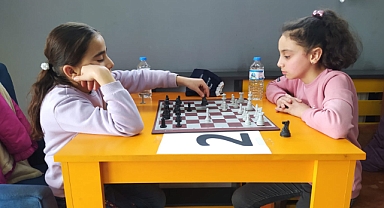 Eleşkirt’te Okul Sporları Satranç Turnuvası Tamamlandı