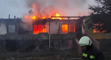 Ev Yangını Korkuttu!