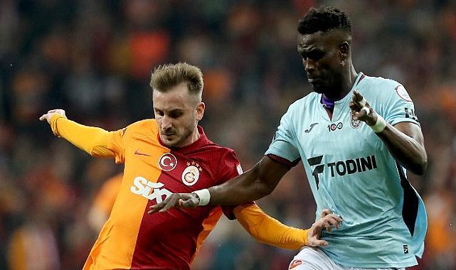 Galatasaray'da Kerem Aktürkoğlu ve Victor Nelsson oyuna devam edemedi