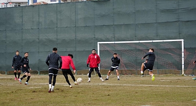 GMG Kastamonuspor Teknik Direktörü Levent Eriş: "Şampiyonluk yolundaki en güçlü adayız"