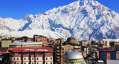 Hakkari Nerededir ve Nasıl Gidilir?