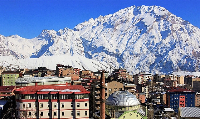 Hakkari Nerededir ve Nasıl Gidilir?