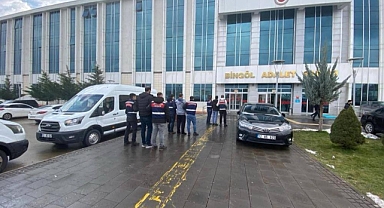 Hırsızlık ve uyuşturucu suçundan aranan 3 şahıs tutuklandı