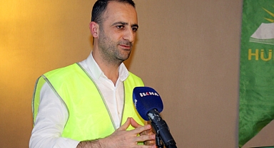 HÜDA PAR Ağrı Adayı işçi yeleği giyerek projelerini tanıttı