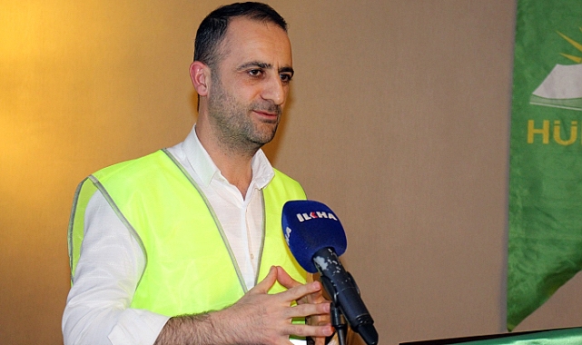 HÜDA PAR Ağrı Adayı işçi yeleği giyerek projelerini tanıttı
