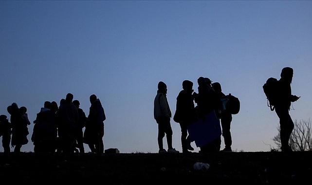 Jandarma düzensiz göçmenlere geçit vermiyor: Van'da 255 düzensiz göçmen yakalandı