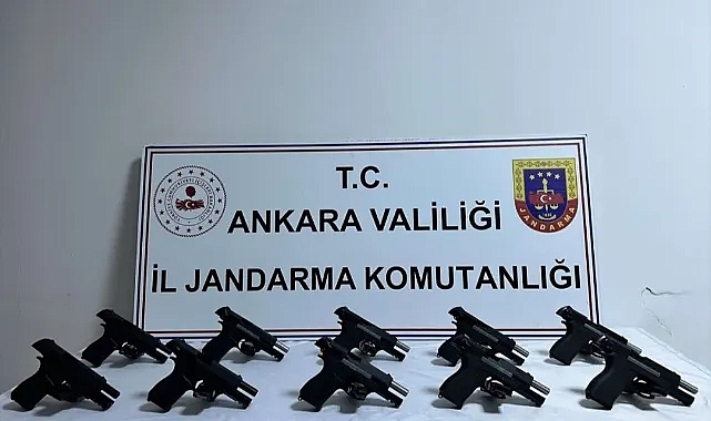 Kargodan ruhsatsız tabanca ele geçirildi