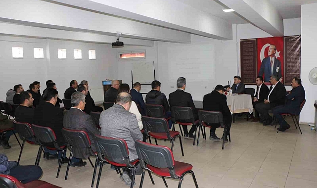 Kaymakam Özçelik, okul müdürleriyle bir araya geldi