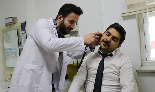 KBB Uzmanı Operatör Dr. Ramazan Akın Lokman Hekim Hayat Hastanesinde hizmete başladı