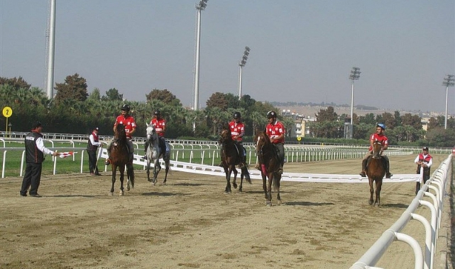 Kocaeli Altılı Ganyan Banko Tahminler! TJK Canlı İzle! Kocaeli At Yarışı Tahminleri! 22 Şubat Kocaeli At Yarışı!