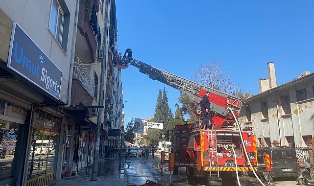 Manisa’da çıkan ev yangınında genç kız hayatını kaybetti