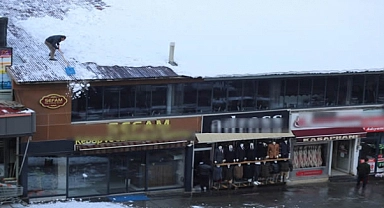 Muş'ta işçiler para kazanmak için tehlikeyi göze alıyorlar