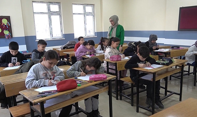 Muş'ta sınıf başına düşen öğrenci sayısı 15'e indi