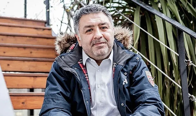 Mustafa Uslu Kimdir, Nerelidir, kaç yaşındadır? Mustafa Uslu Neden Ülekeyi Terk Ediyor?
