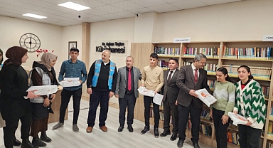 NEVADER'den Ağrı'daki öğrencilere kitap desteği