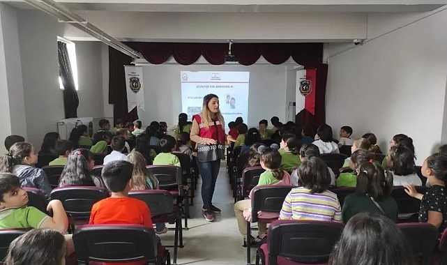 Öğrenciler, suçtan korunma yöntemlerini polisten öğreniyor