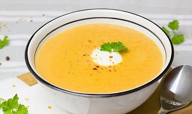 Patatesin en lezzetli hali: Kışa özel ekonomik çorba tarifi