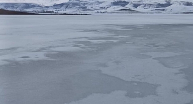 Patnos Baraj Gölü "Buz Gölü'ne" döndü