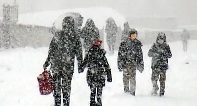 Patnos'ta eğitime fırtına engeli: Okullar yarın tatil