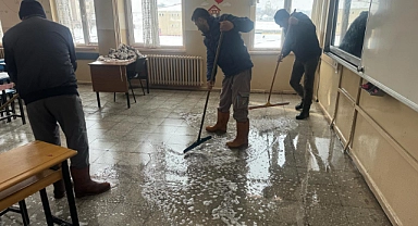 Patnos'ta okullar 2.döneme hazır hale getiriliyor