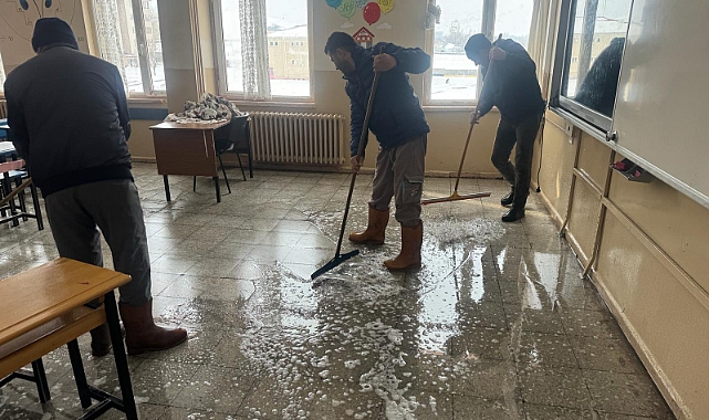 Patnos'ta okullar 2.döneme hazır hale getiriliyor