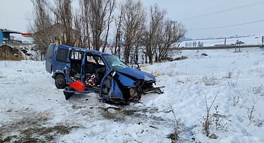 Patnos-Tutak yolunda feci kaza: Yaralılar var