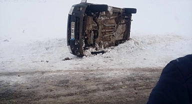 Patnos Yukarı Göçmez Köyü mevkiinde kaza: 4 yaralı