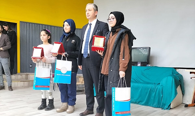 Patnoslu Havva Demirkol "Dilimizin Zenginlikleri" Yarışmasında İl Birincisi Oldu