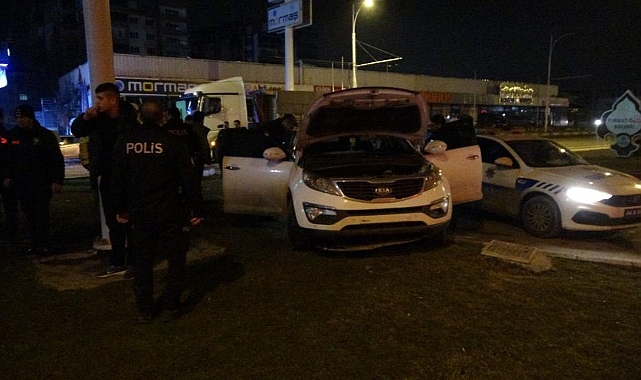 Polisin 'dur' ihtarına uymayan sürücü kaza yaparak durdu