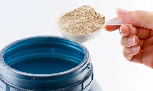 PROTEİN TOZU ZARARLI MI? Protein tozu kilo almak, kilo vermek için kullanılır mı? Protein tozunun zararı var mı, her gün kullanılır mı?