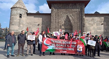 Sağlıkçıların sessiz yürüyüşleri 13. haftasında da sessiz kaldı