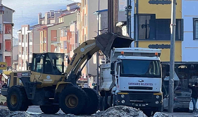 Sarıkamış'ta kar temizliği