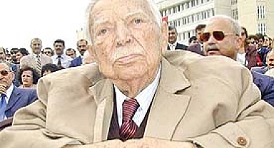 Sıtkı Koçman Kimdir? Nerelidir?