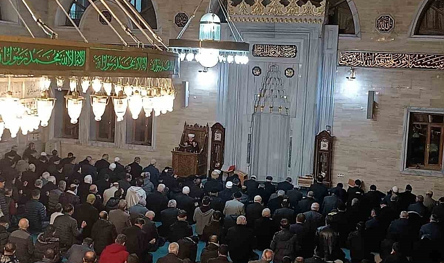 Tatvan'da Berat Gecesi idrak edildi