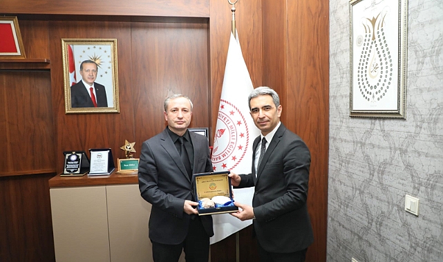 Türk Eğitim Sen Genel Başkan Yardımcısı Orhan Kütük Ağrı'da