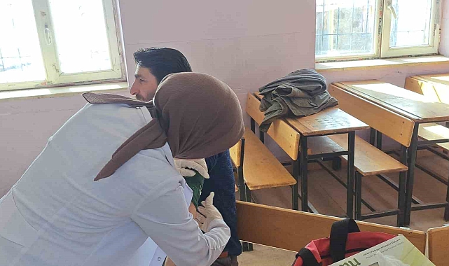 Türkiye'nin en yüksek köyünde sağlık taraması yapıldı