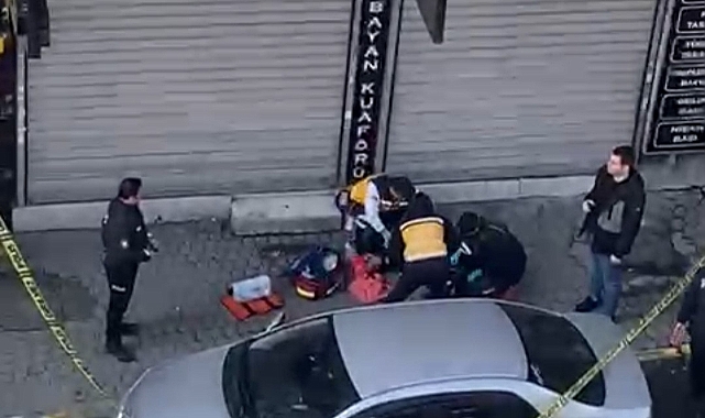 Üvey annesini kardeşinin yanında kafasından silahla vurarak öldüren şahıs kamerada