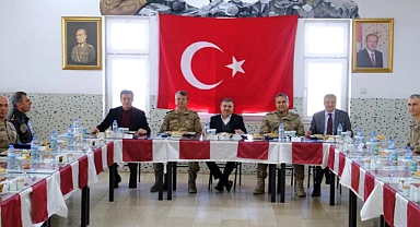 Vali Atay Yurdun Kahramanlarıyla Bir Araya Geldi