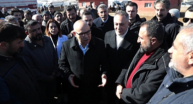 Vali Koç ve Belediye Başkanı Karadoğan'dan Ağrı Canlı Hayvan Borsasına ziyaret