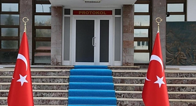 Valilik duyurdu: Toprak kayması nedeniyle Erzincan'a gidişlere 4 gün boyunca kısıtlama