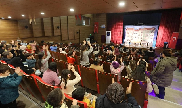 Van'da çocuklar yarıyıl şenliklerinde unutulmaz anlar yaşadı
