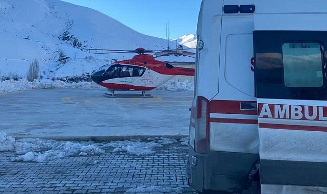 Van'da kalp krizi geçiren 79 yaşındaki hasta için helikopter havalandı