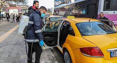 Van'da viral enfeksiyonlara karşı toplu taşıma araçları dezenfekte edildi