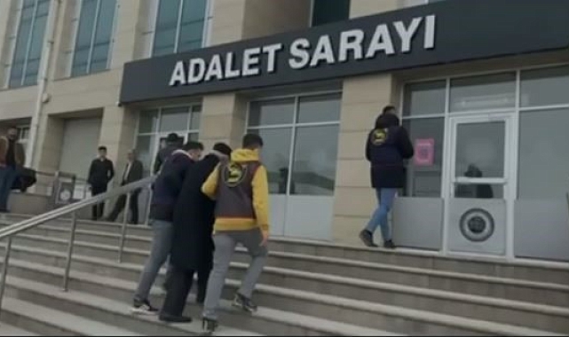Van'da jandarma farklı suçlardan 10 kişi tutuklandı
