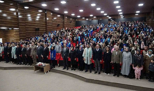 Vanlı annelerin kep atma sevinci